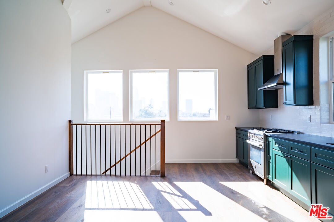 Primary Photo - 401 1/2 Firmin St