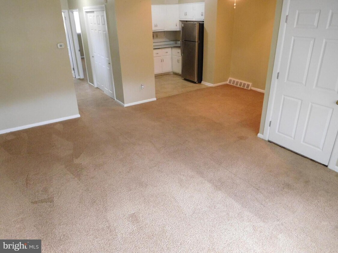 1 Jeffrey Rd Unit 1ST FLOOR, Aldan, PA 19018 Room for Rent in Aldan