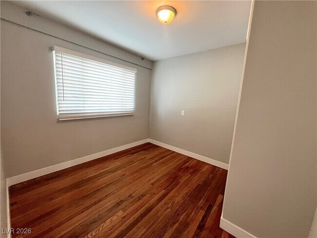 Foto del edificio - 225 S 10th St