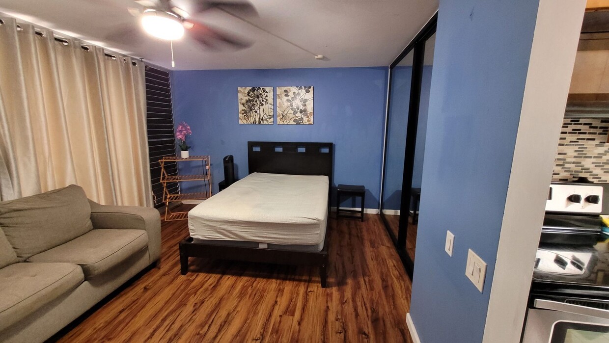 Primary Photo - Partly furnished Studio, 1ba $1800