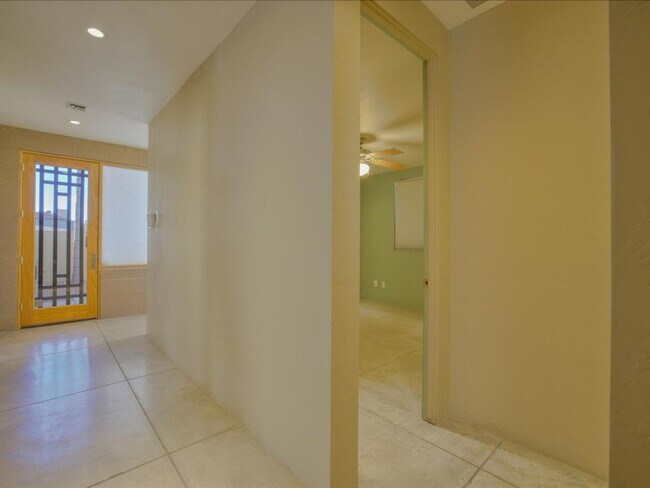 Foto del edificio - 3 Bedroom 2 Bathroom