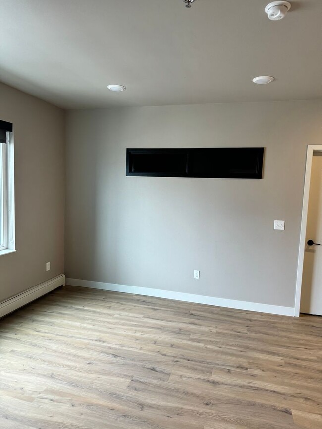 Interior Photo - JP Place