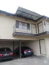 Building Photo - 14 Cypress St