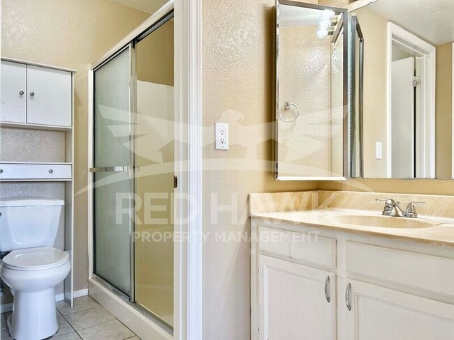 Photo - 623 W Guadalupe Rd House