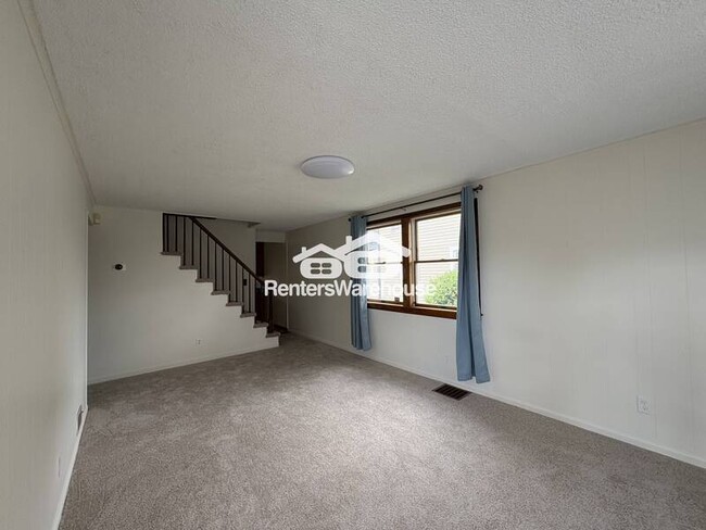 Foto del edificio - 543 Bayside Dr