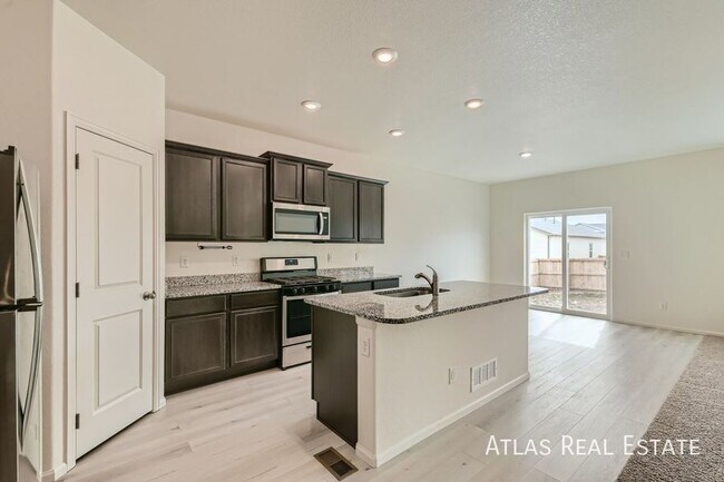 Foto del edificio - 987 Cascade Falls St