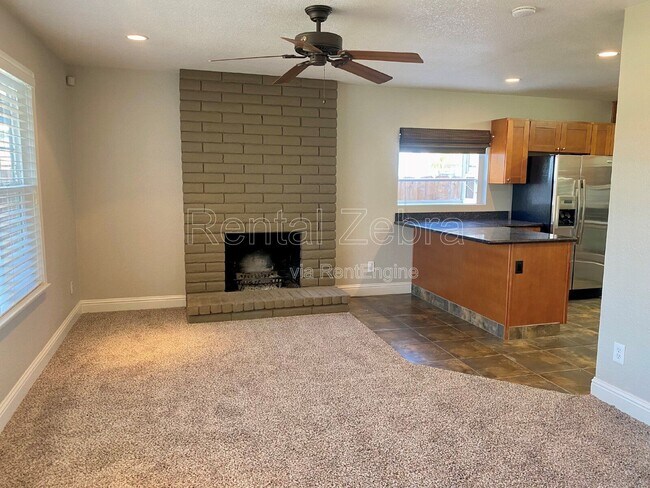 Foto del edificio - 1216 Rose Ave