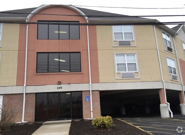 Building Photo - Riverside Apartments