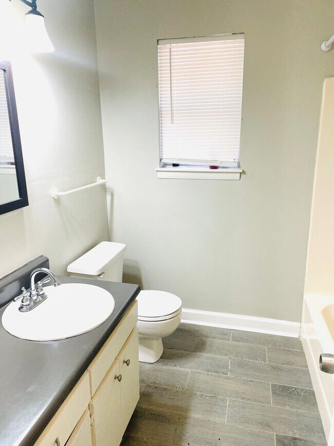 Foto del edificio - ** 2 Bed 1 Bath located in Ramer ** Call 334-366-9198 to schedule a self tour