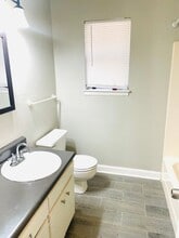 Building Photo - 130 Ashley Ln