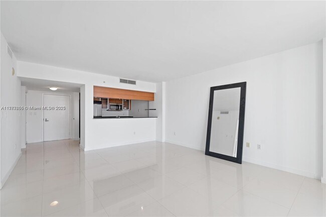 Foto del edificio - 1800 N Bayshore Dr
