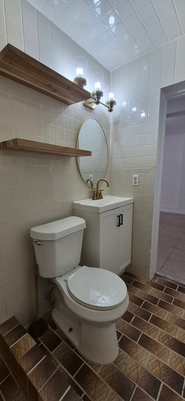 Foto del edificio - 17152 NE 3rd Ct