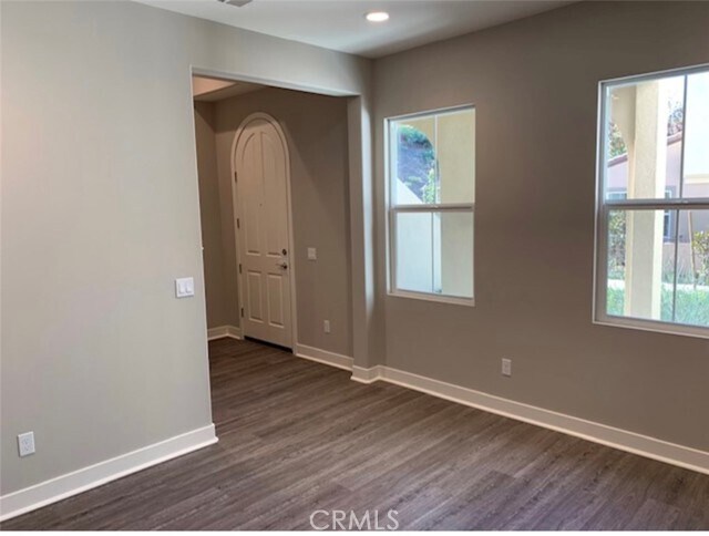 Foto del edificio - 4331 Harbor Way