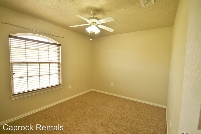 Building Photo - 2129 Reese Dr