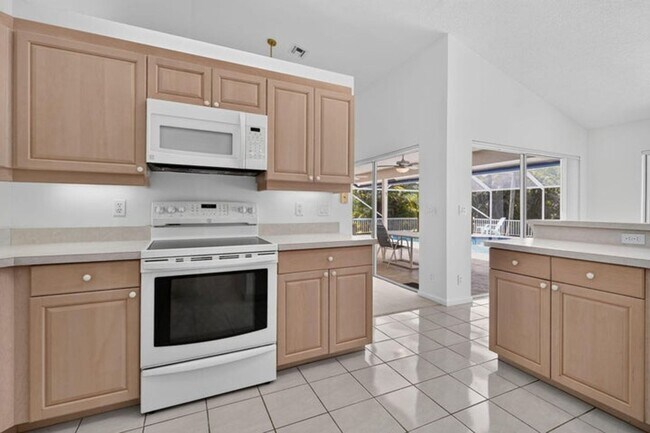 Foto del edificio - 12168 Sandy Run Rd