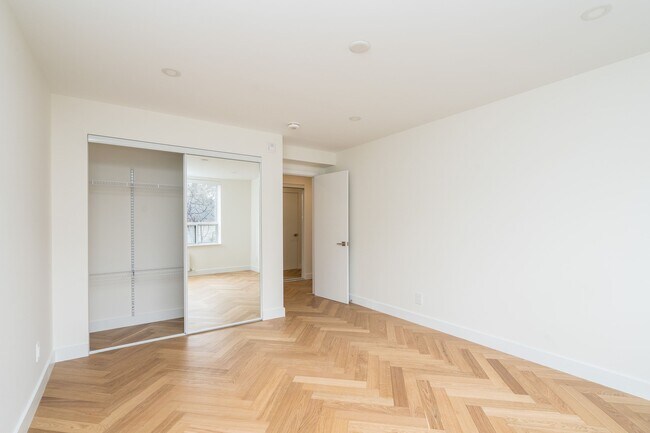 Photo du bâtiment - 755 Avenue Rd