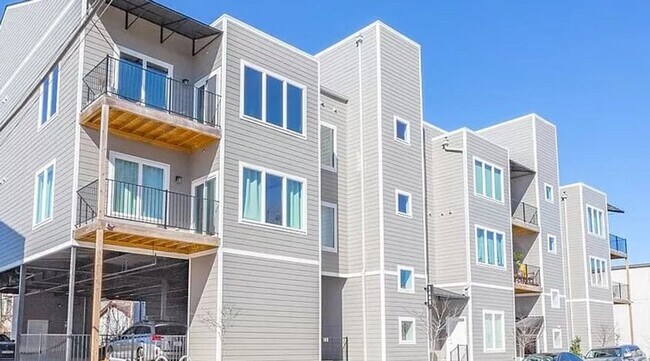 Building Photo - 1445 Fagan St 313