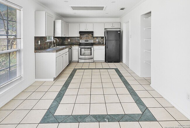 Foto del edificio - Charming 3 Bedroom in Pipers Meadow