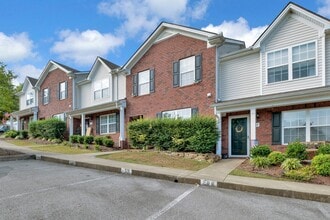 Building Photo - 210 Buck Run Dr