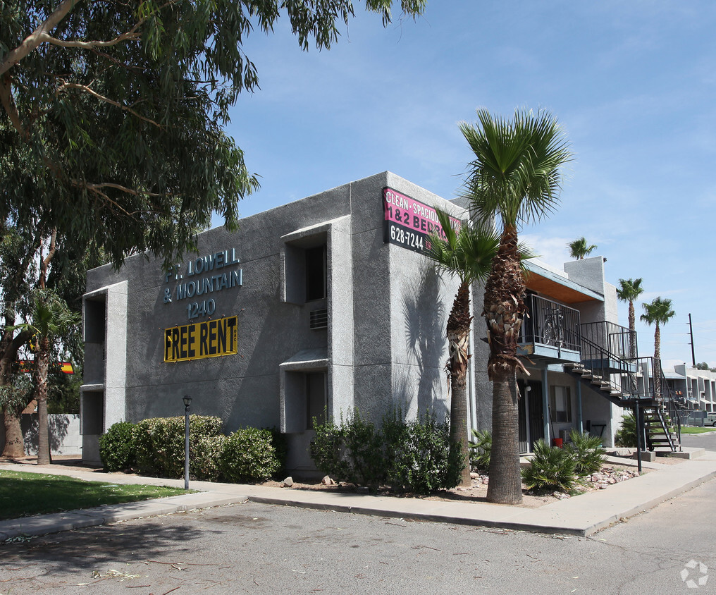 Building Photo - Mountain Casitas Apts