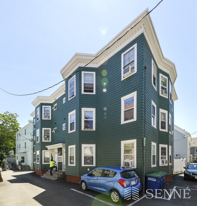 Building Photo - 8 Kilby St