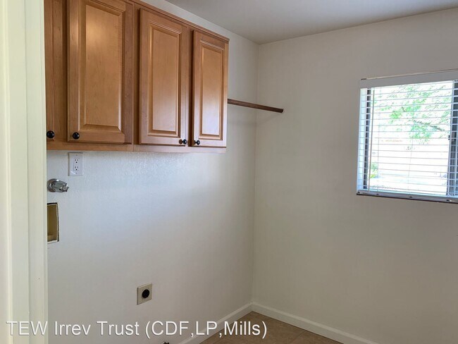 Building Photo - 4815 N Territory Loop