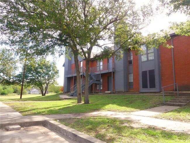 Foto del edificio - 805 W Walnut St