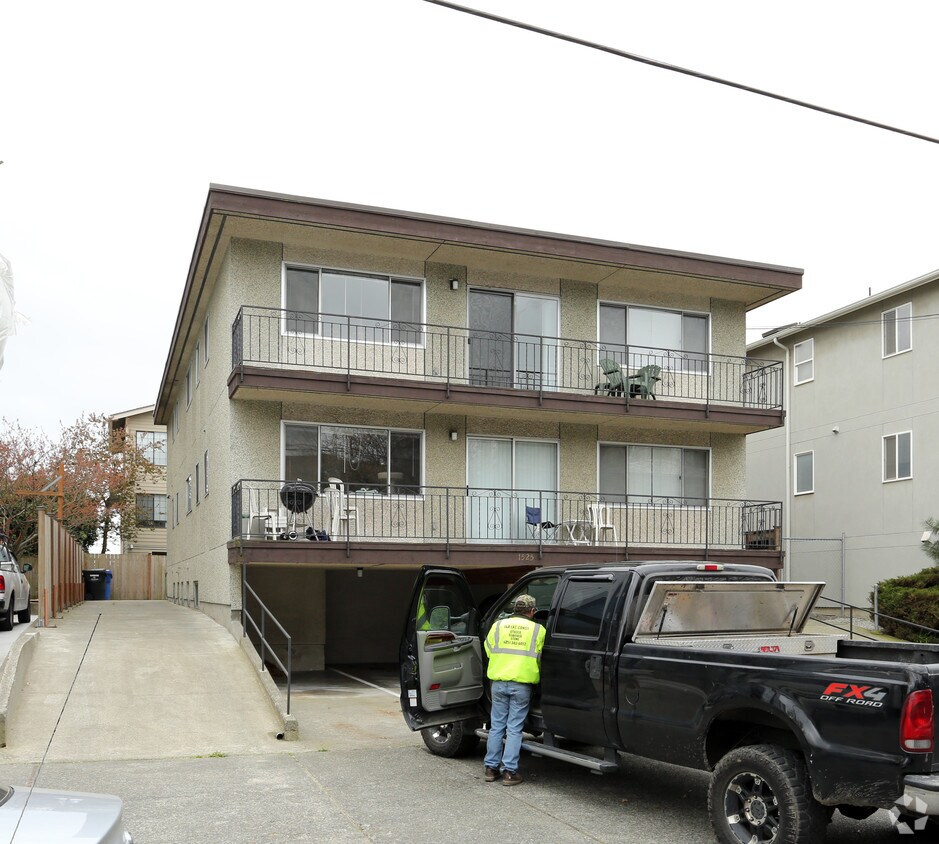 Building Photo - 1525 NW 52nd St