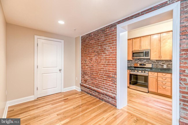 Foto del edificio - 249-251 N 2nd St