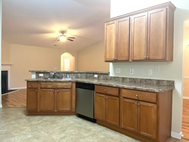 Photo - Beautiful, Spacious Three Bedroom, Two Bat... House