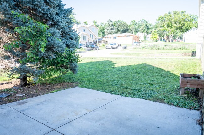 Building Photo - 1727 N 57th Ave