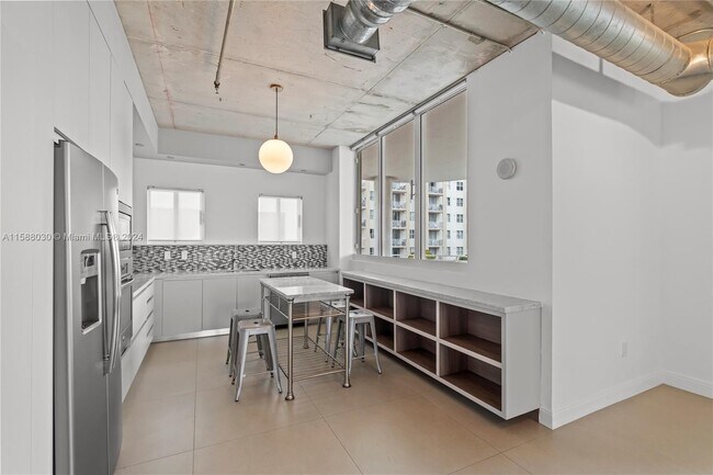 Foto del edificio - 444 NE 30th St