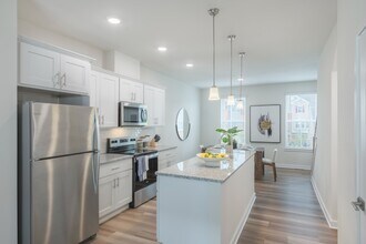 Building Photo - The Retreat at Brandywine Crossing