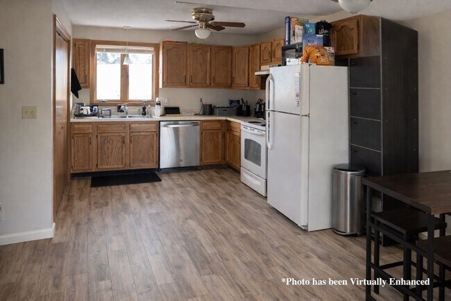 Foto del edificio - 27 Toledo Ave