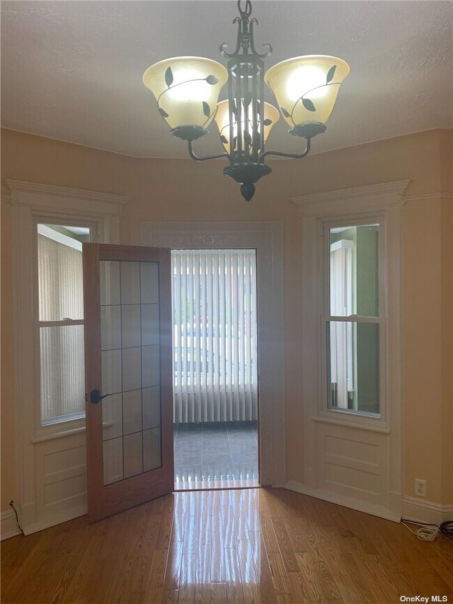 Building Photo - 80-88-88 88th Ave