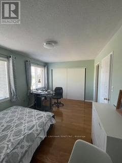 Photo principale - 471 Postridge Dr