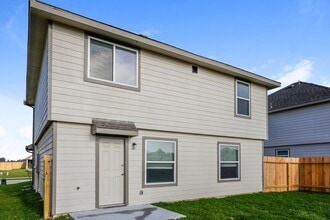 Building Photo - 411 Brushback Dr