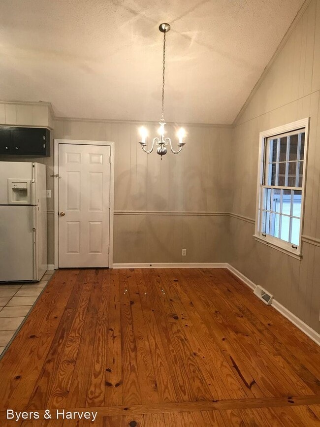 Building Photo - 3 br, 2 bath House - 240 Kingswood Drive