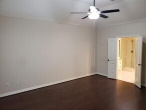 Building Photo - 4330 Lake Run Dr Building Photo - 4330 Lake Run Dr