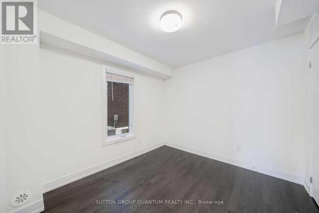 Photo du bâtiment - 1401 Clarriage Ct