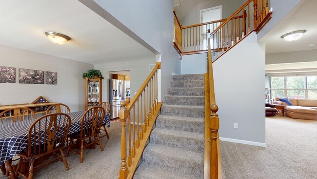 Photo - 817 Saybrook Falls Dr House