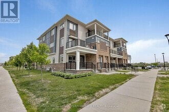Building Photo - 251 Zenith Private