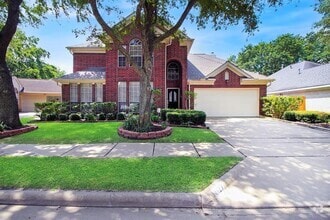 Building Photo - 14127 Swallowfield Dr