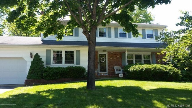 Foto del edificio - 115 Woodridge Ave