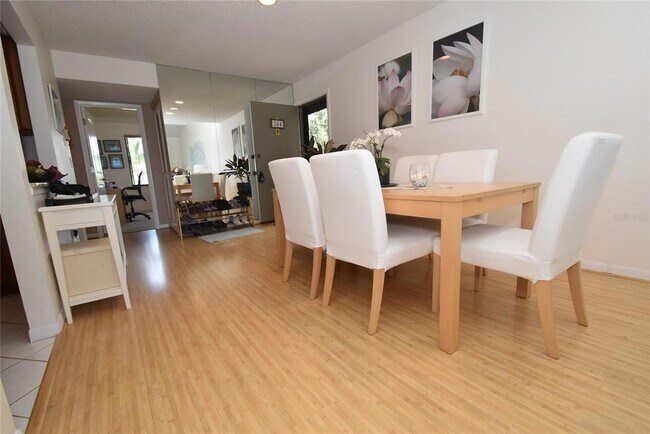 Foto del edificio - 1512 Pelican Point Dr