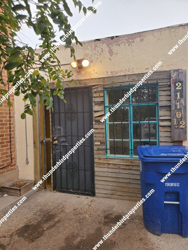 2110 Coal Pl SE, Albuquerque, NM 87106 House Rental in Albuquerque