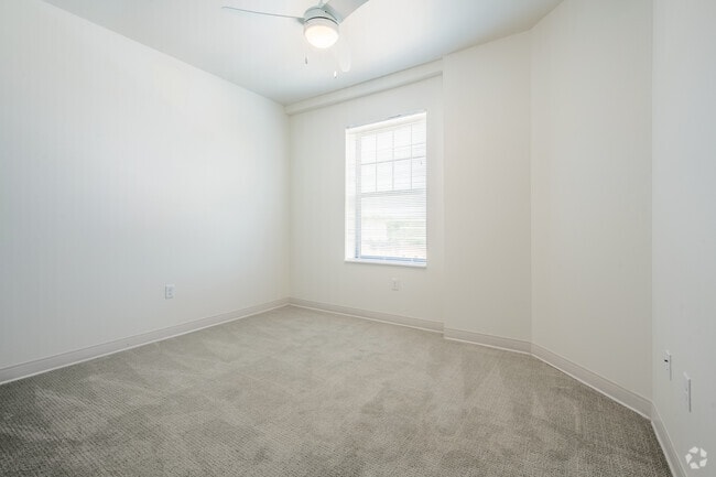 2HAB, 1BA - 795 ft² - Monterey Apartments