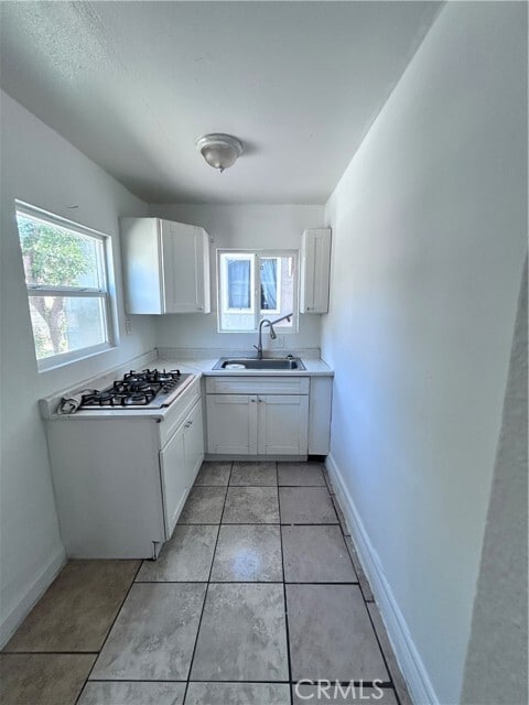 Building Photo - 1728 W 55th St