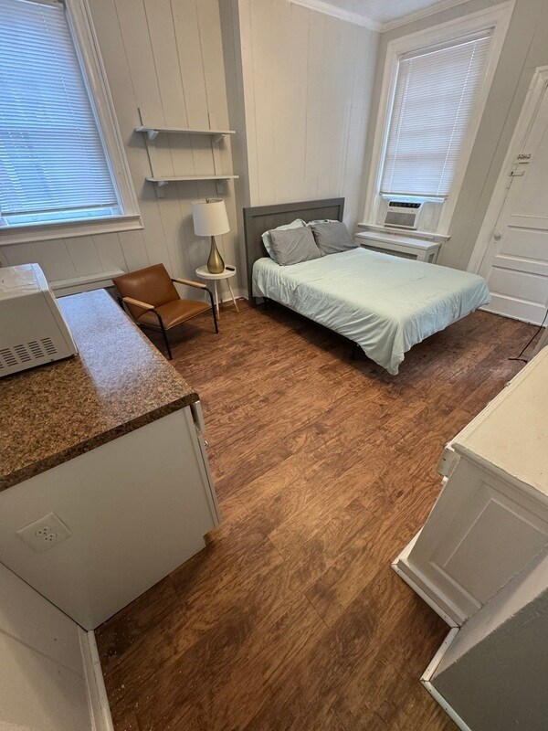 Foto principal - 712 N Arthur Ashe Blvd