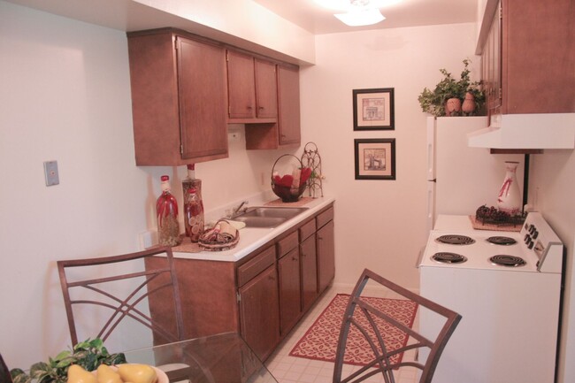 Interior Photo - Sugartree Apartments